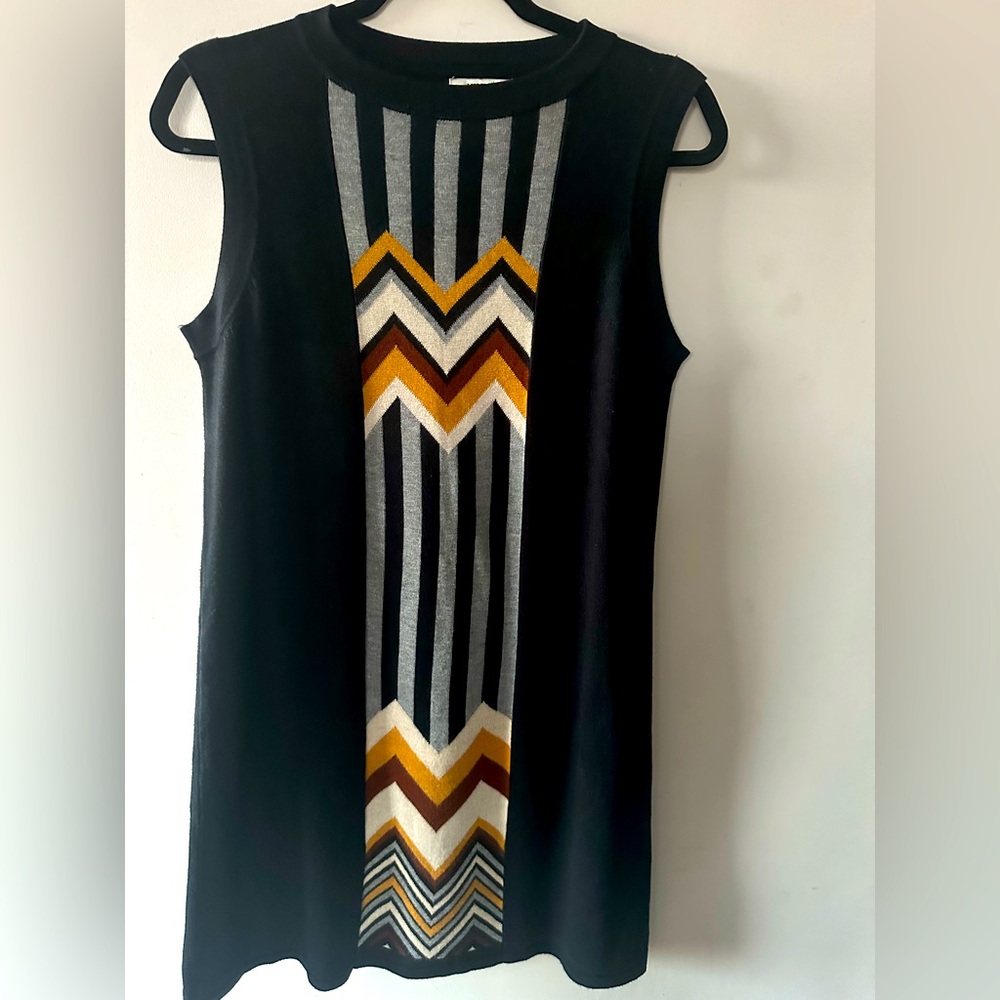 Missoni Black Sleeveless Sweater Dress with May Chevron Design Size: S